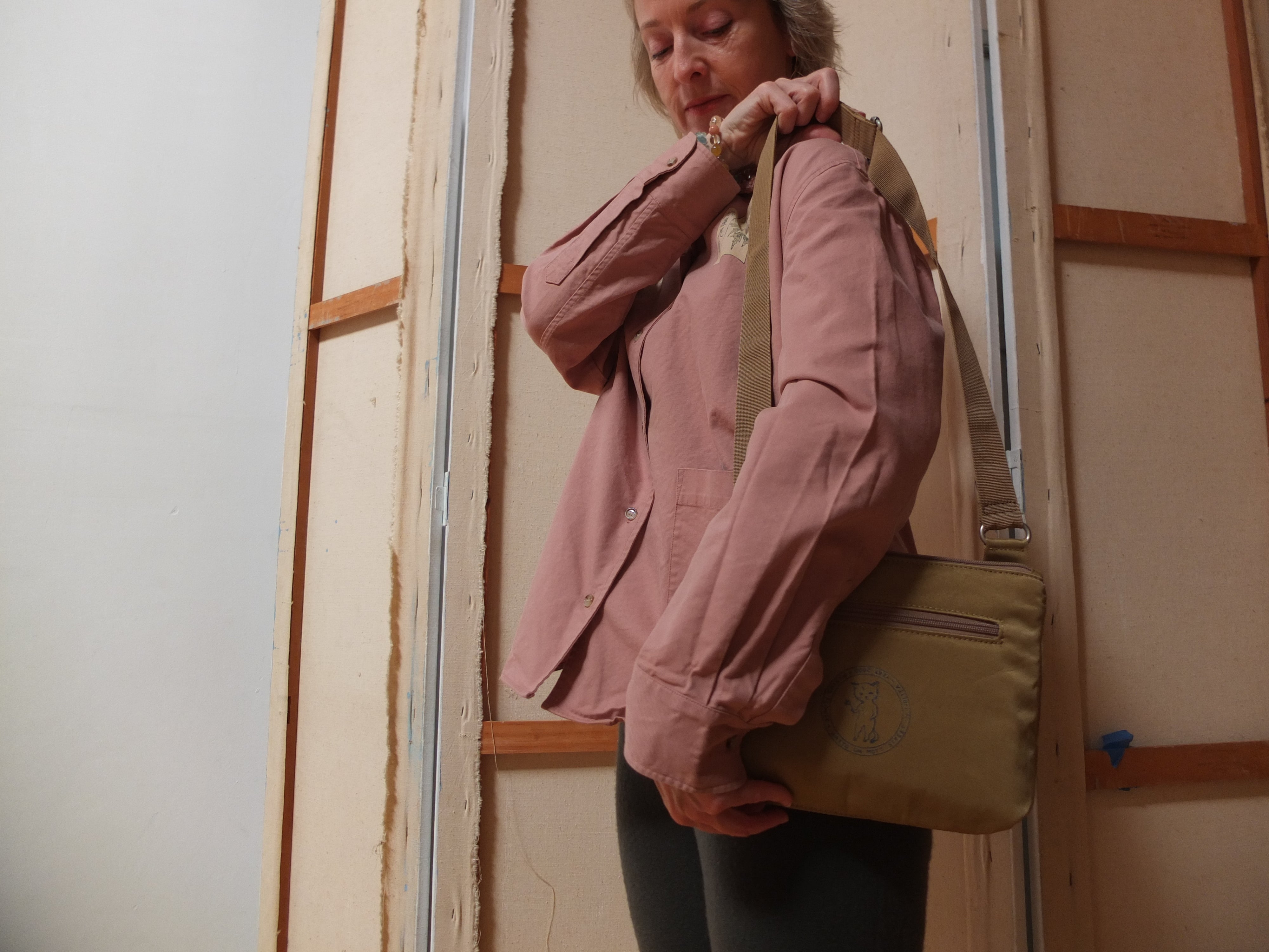 Gigi - Ochre